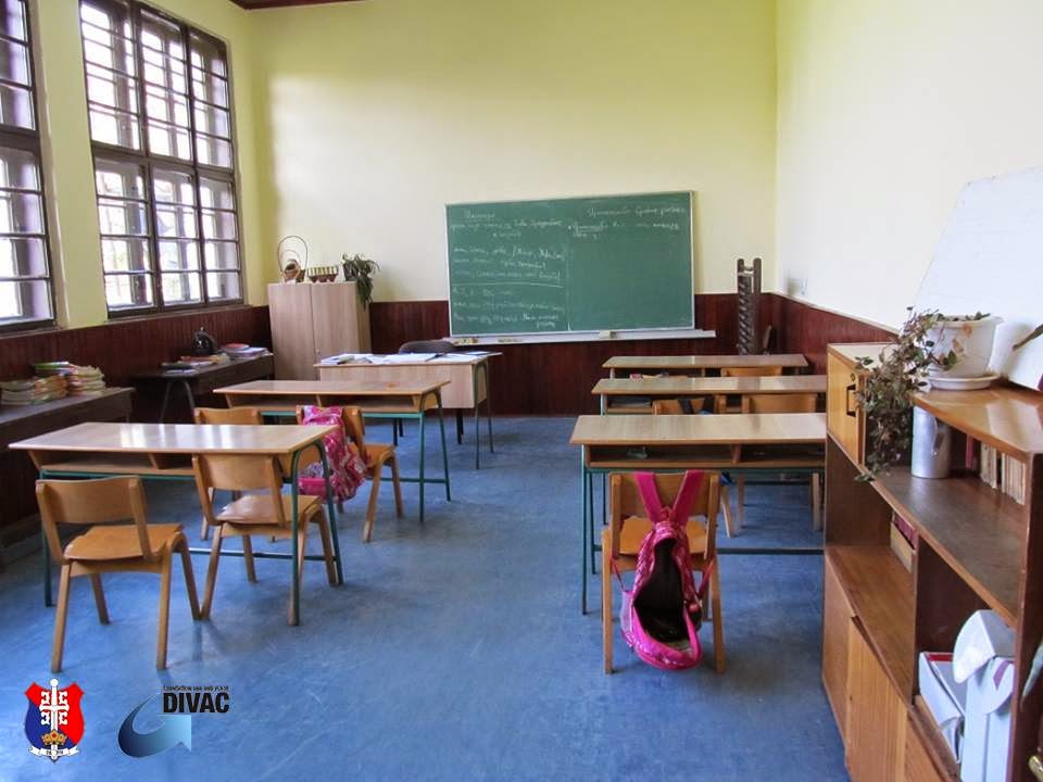 Children_Giving_Donation_28_Jun_Classroom
